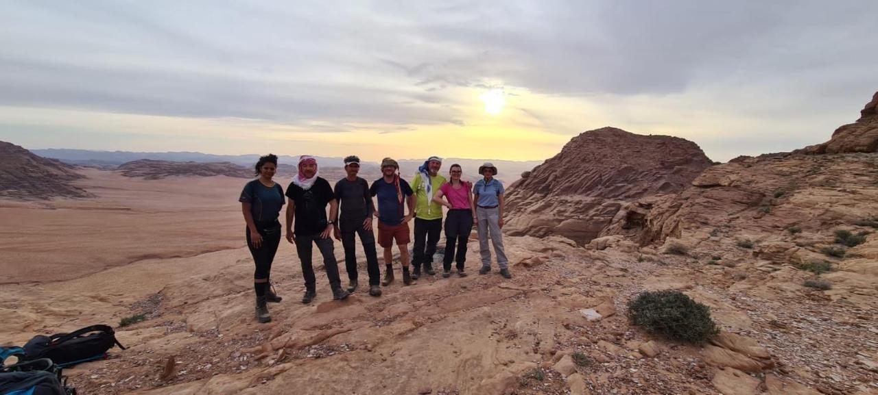Star Guide Luxury Camp Wadi Rum Exterior foto