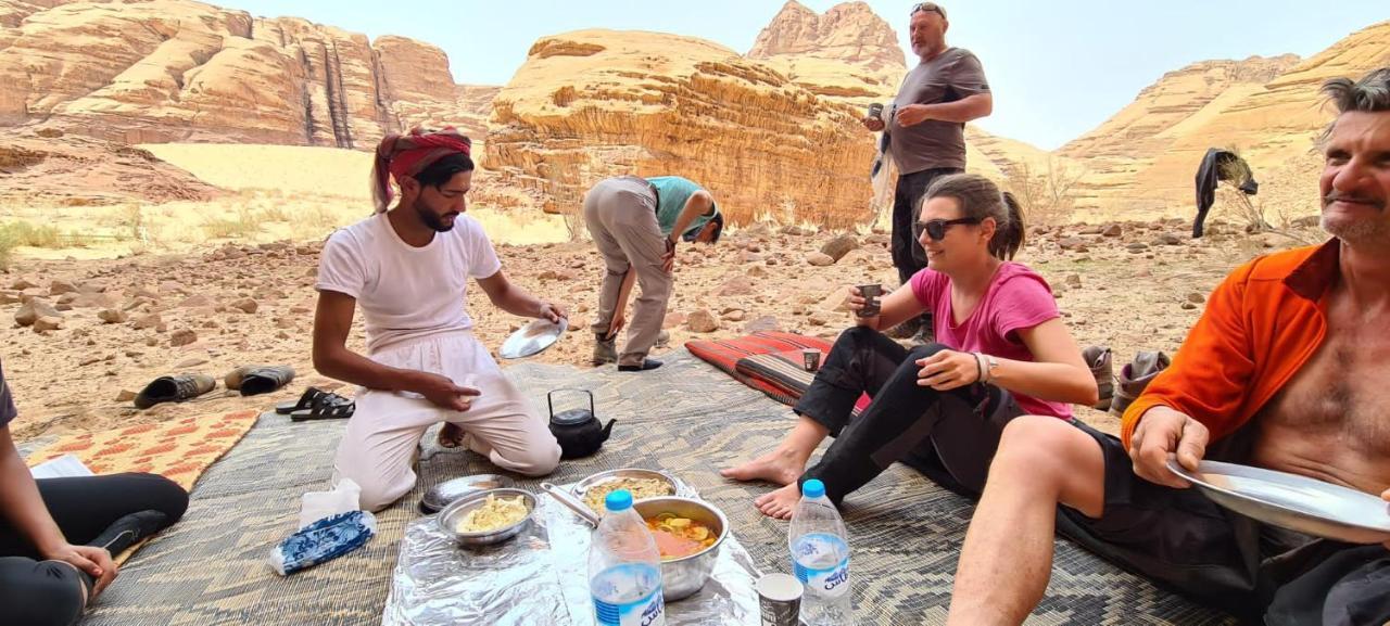 Star Guide Luxury Camp Wadi Rum Exterior foto